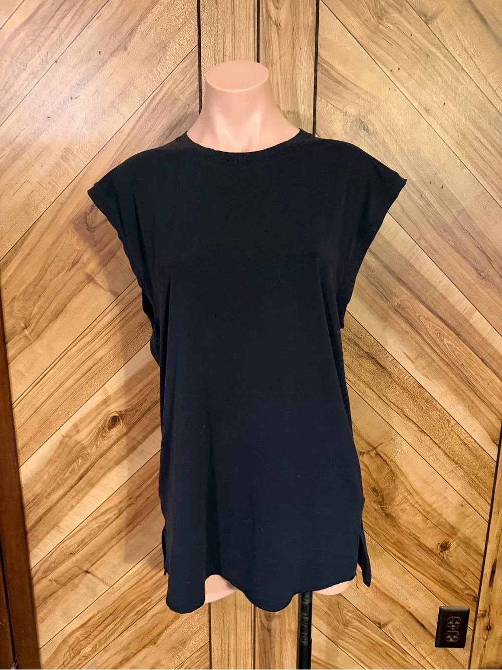 Nike Womens S Dri-Fit Black Muscle Tank Top Yoga Workout Athletic Tee